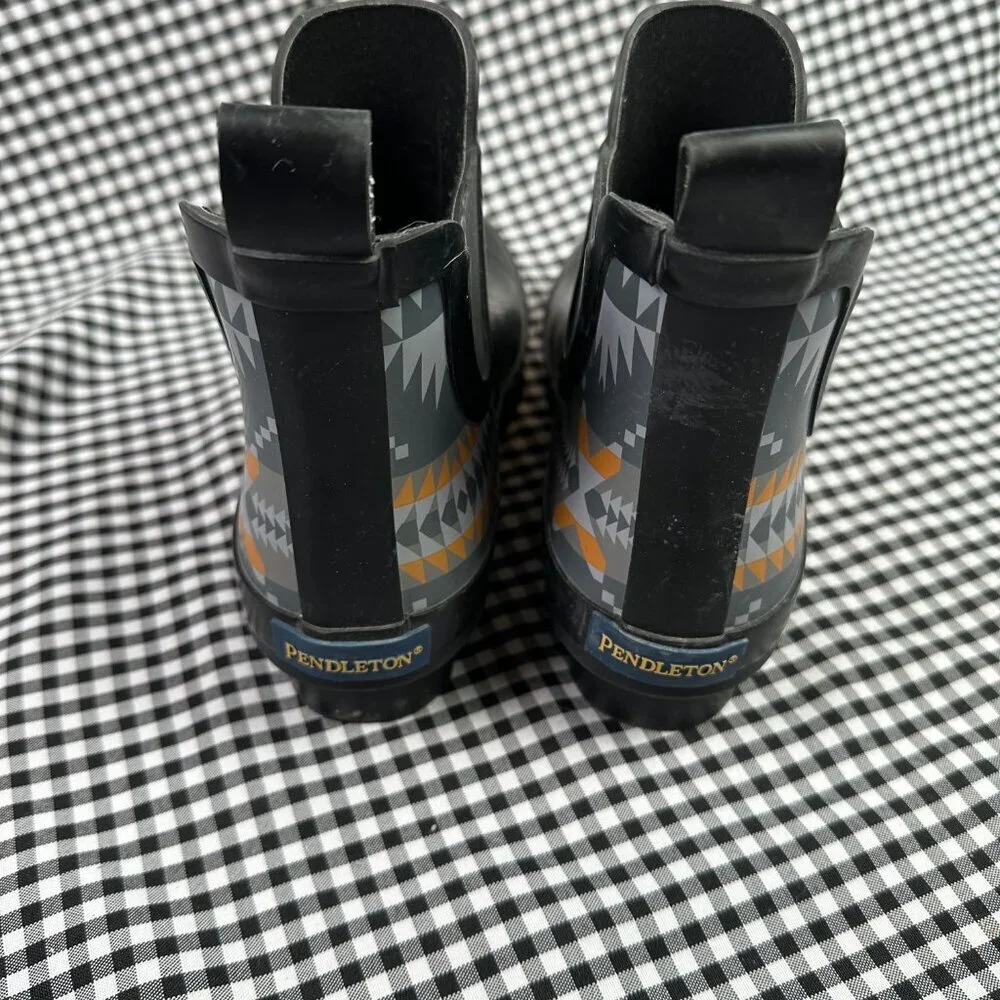 Pendleton Women's Chelsea Rain Boot Black Rubber Wellies Aztec Print Size 5